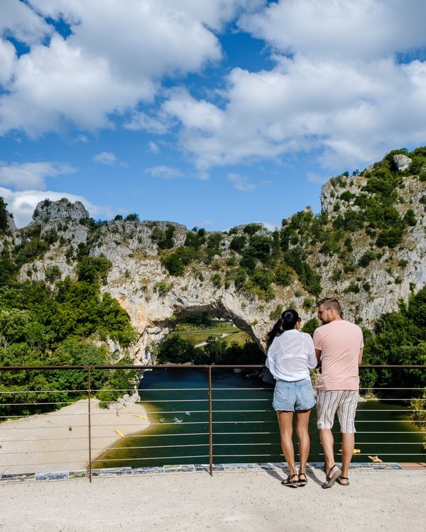 Camping en Ardèche : pour vivre une aventure mémorable