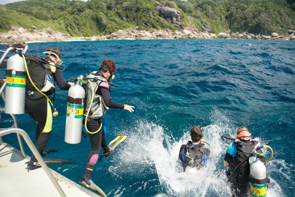 Sécurité et précautions en plongée sous-marine : pratiques et conseils pour plonger en toute sérénité