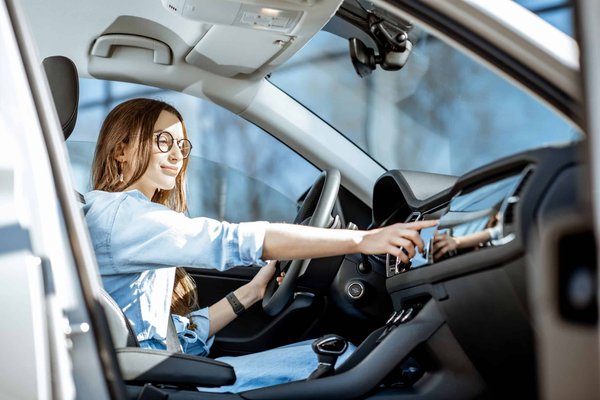 Voie rapide vers le futur: innovations révolutionnaires en automobile